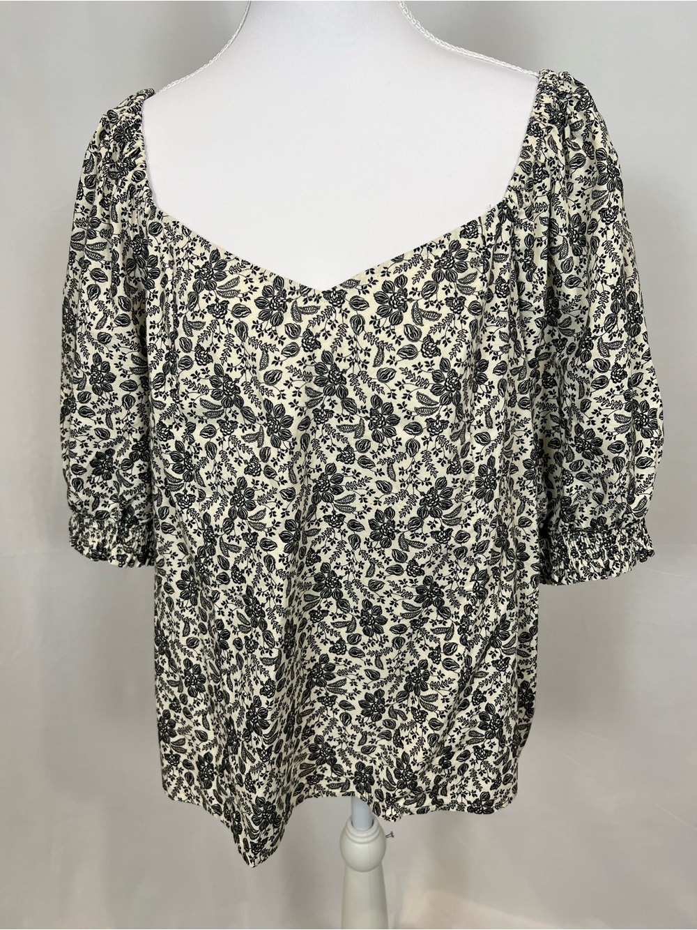 a.n.a Black Floral Cream Square-Neck Blouse - Picture 1 of 11